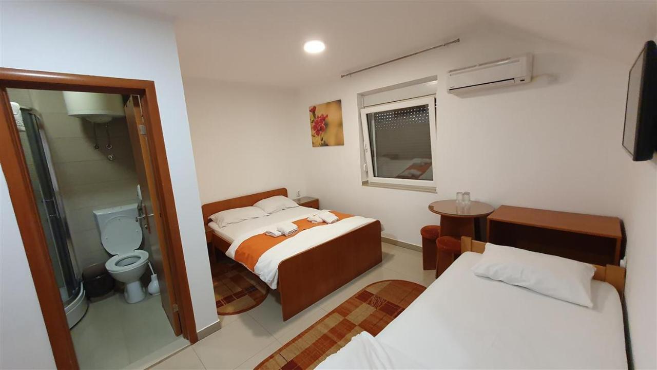 Rooms Gat Subotica Bagian luar foto