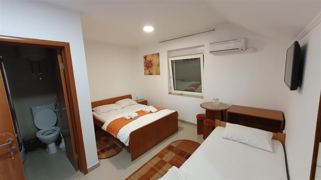 Rooms Gat Subotica Bagian luar foto