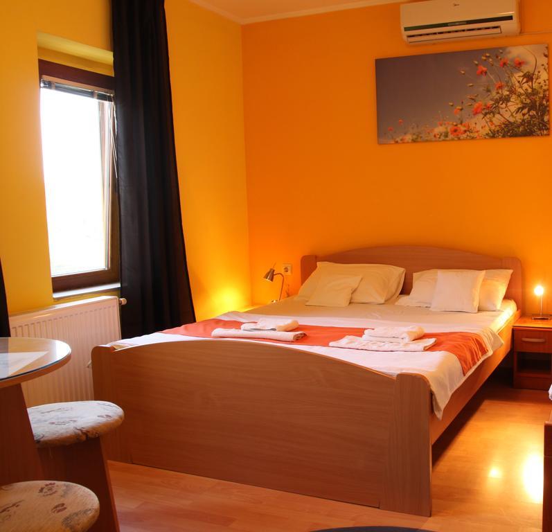 Rooms Gat Subotica Bagian luar foto