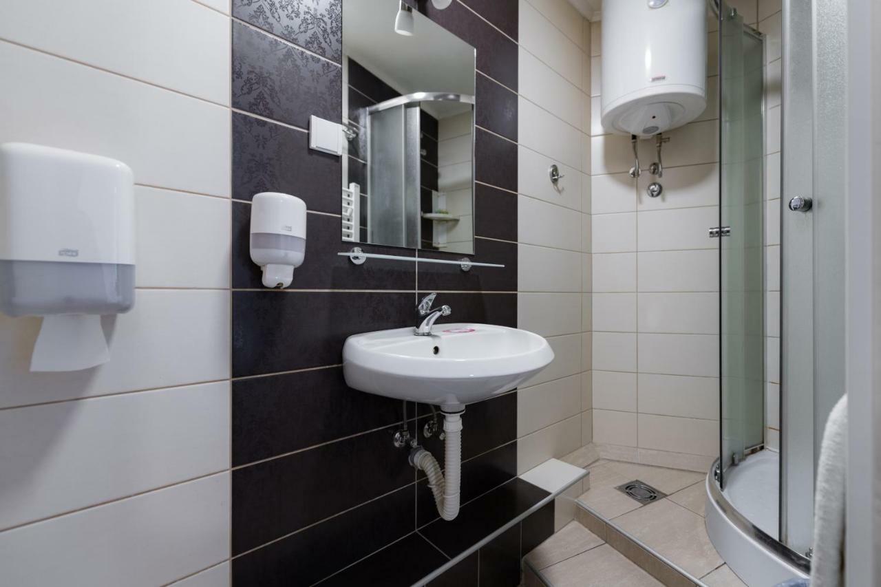Rooms Gat Subotica Bagian luar foto